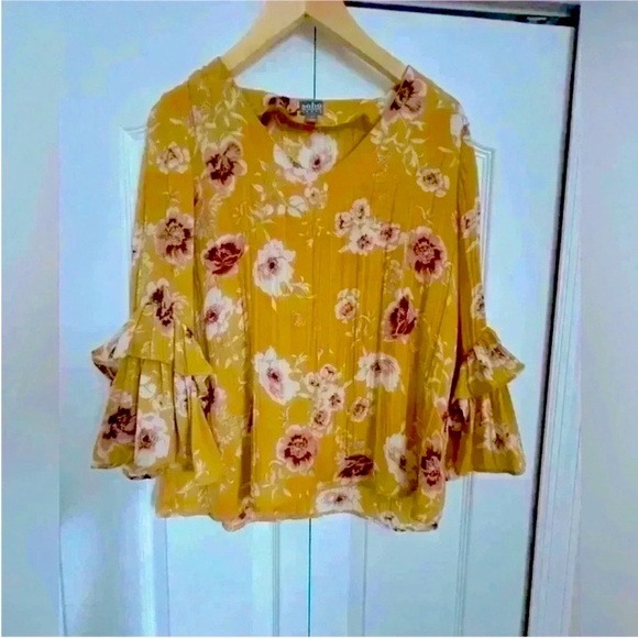 New York & Company Yellow Gold Flutter Sleeve Blouse - Picture 2 of 4